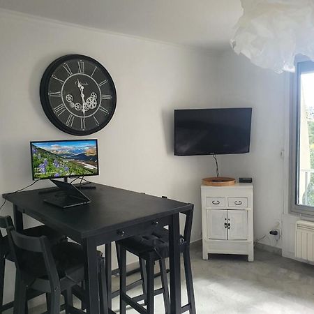 Joli Studio, La Grande Pyramide, Parking Zewnętrze zdjęcie